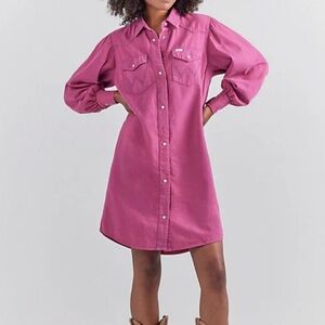 Wrangler Barbie Dress Pink‎ Denim Pearl Snap Size Large Long Sleeve